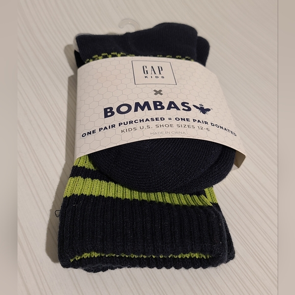 GAP By Bombas Kids Socks Shoe Size 12 to 6 New Blue with Green - Picture 2 of 3